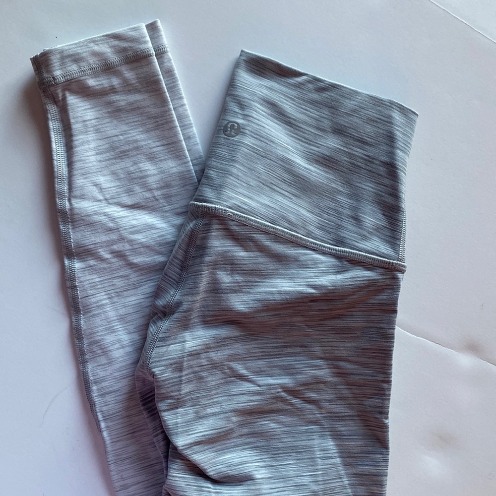 Light gray Lululemon Leggings
